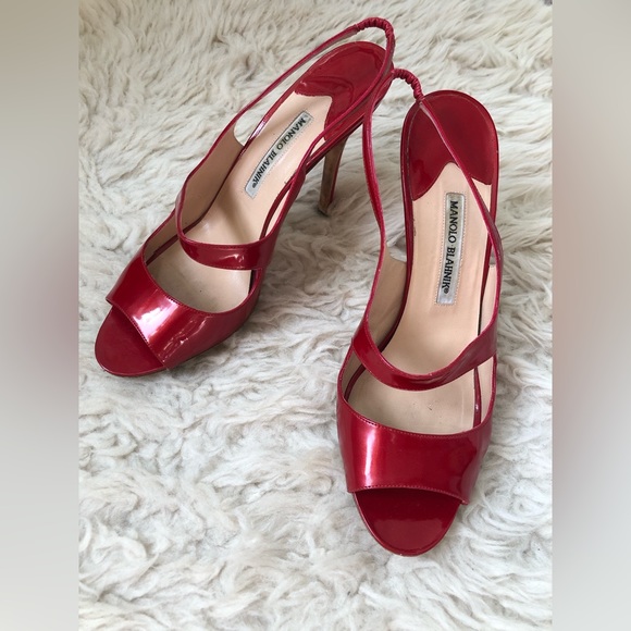 MANOLO BLAHNIK Red Patent Leather Open Pumps Size 41 (U.S. size 10/10.5) - Picture 3 of 14